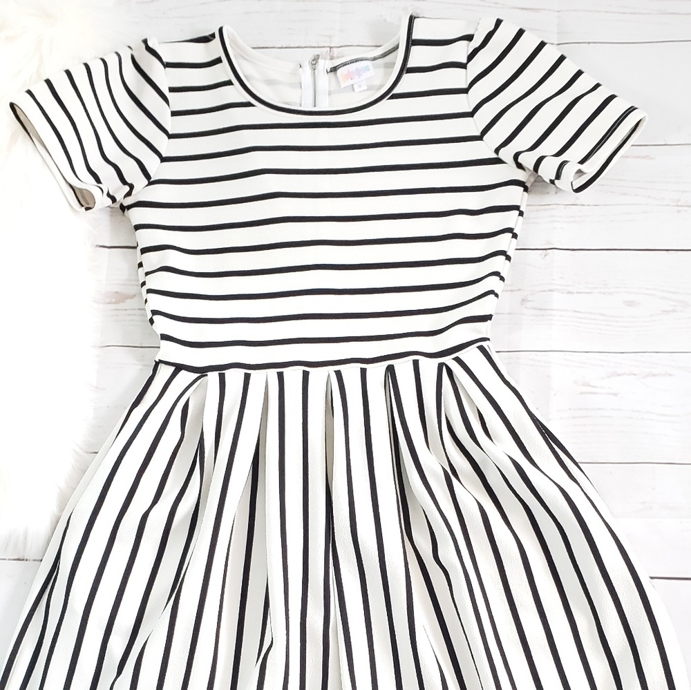 Lularoe Amelia Size S
